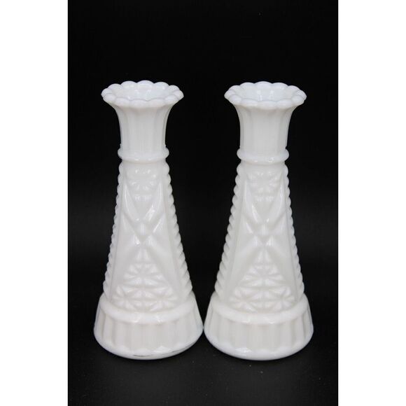 Vintage Anchor Hocking White Milk Glass Bud Vase Stars & Bars 5-7/8" Set Of Two - Picture 1 of 4